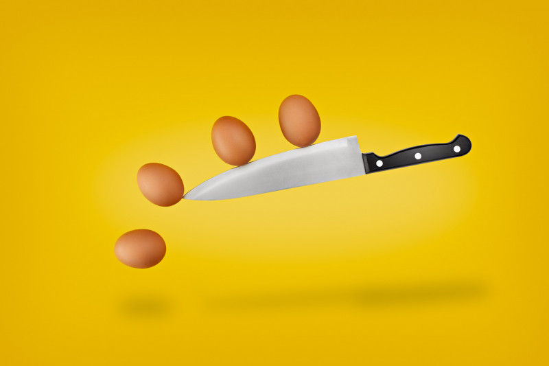 David COLAT_ Eggs on sharp blade